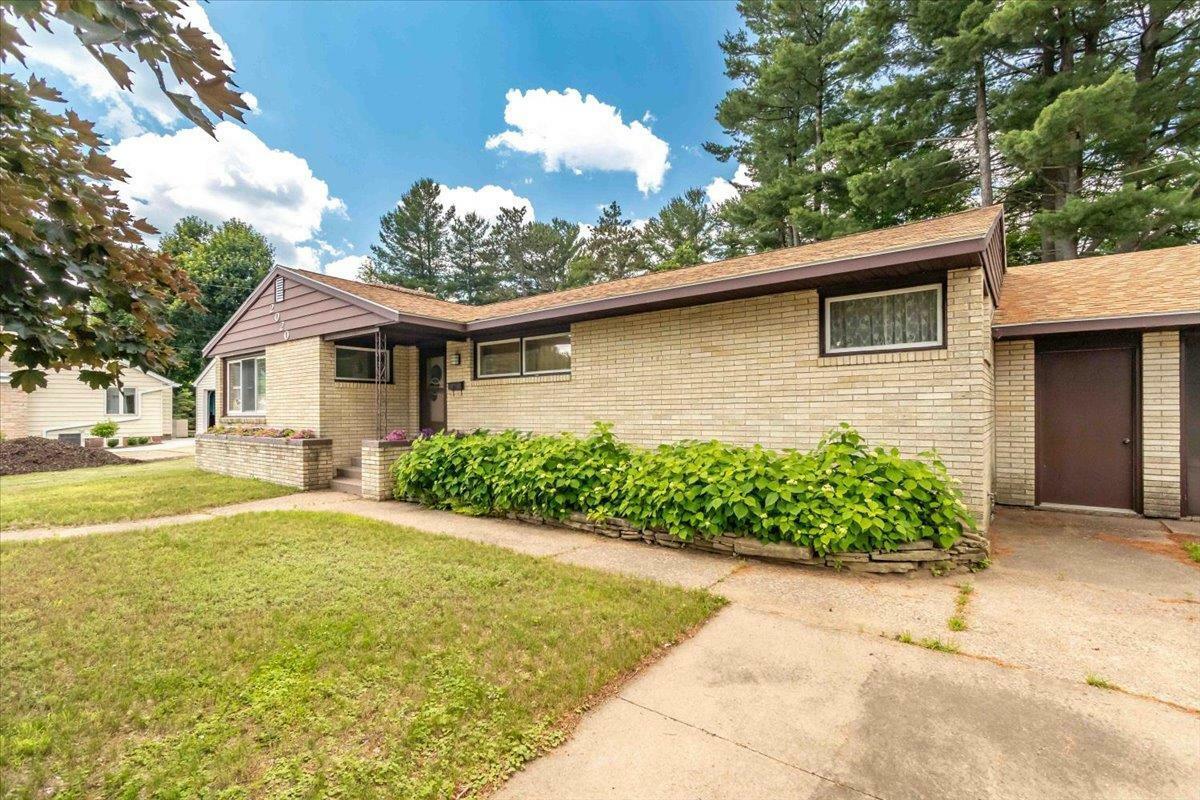 Property Photo: 2020 Clarberth Street WI 54476