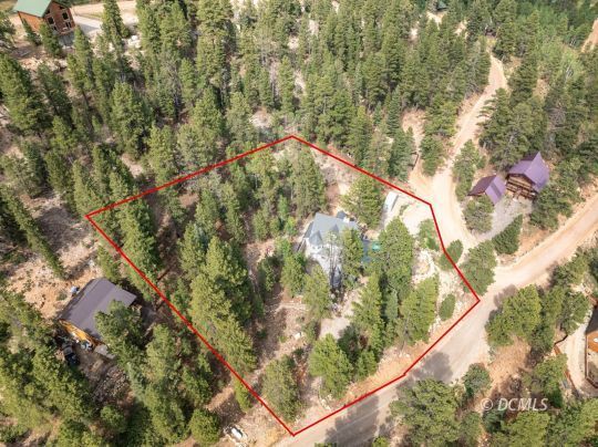 Property Photo: 1675 E Strawberry Creek Cir UT 84762