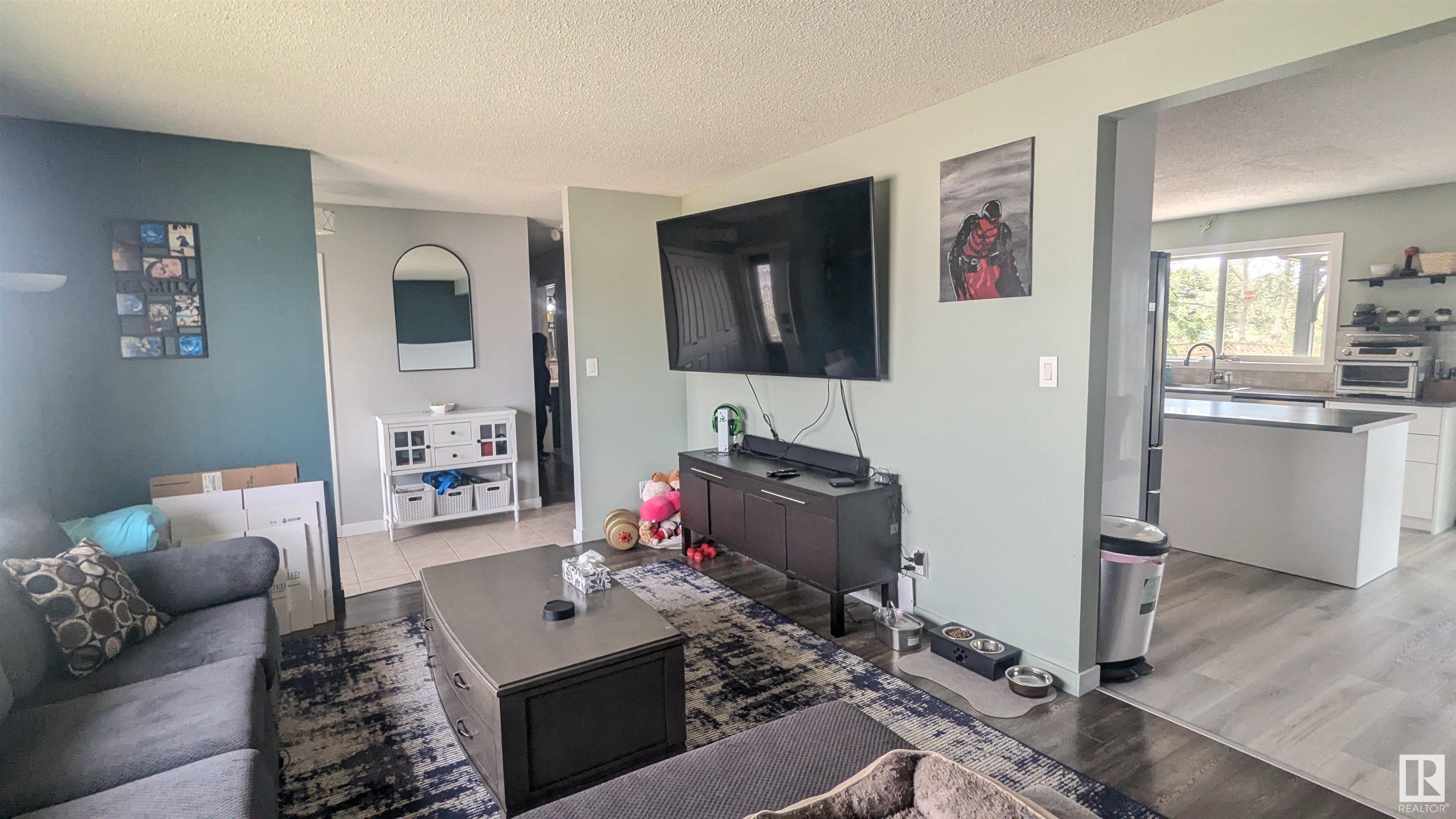 Property Photo:  5321 60 Avenue  AB T9C 1J4 