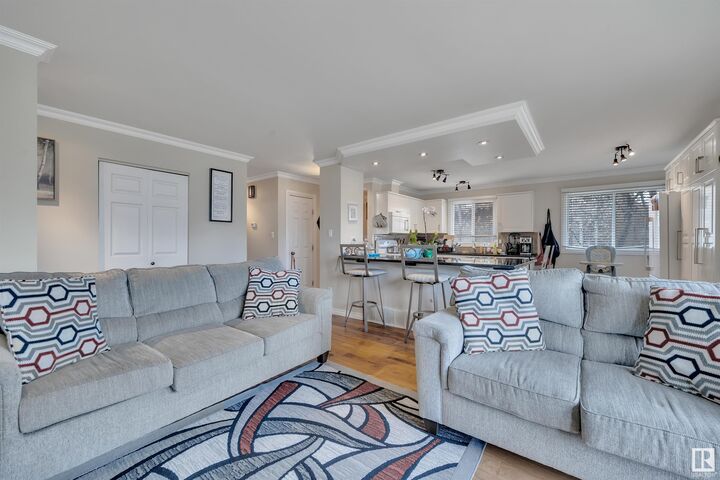 Property Photo: 6428 15 Avenue NW AB T6L 1S6