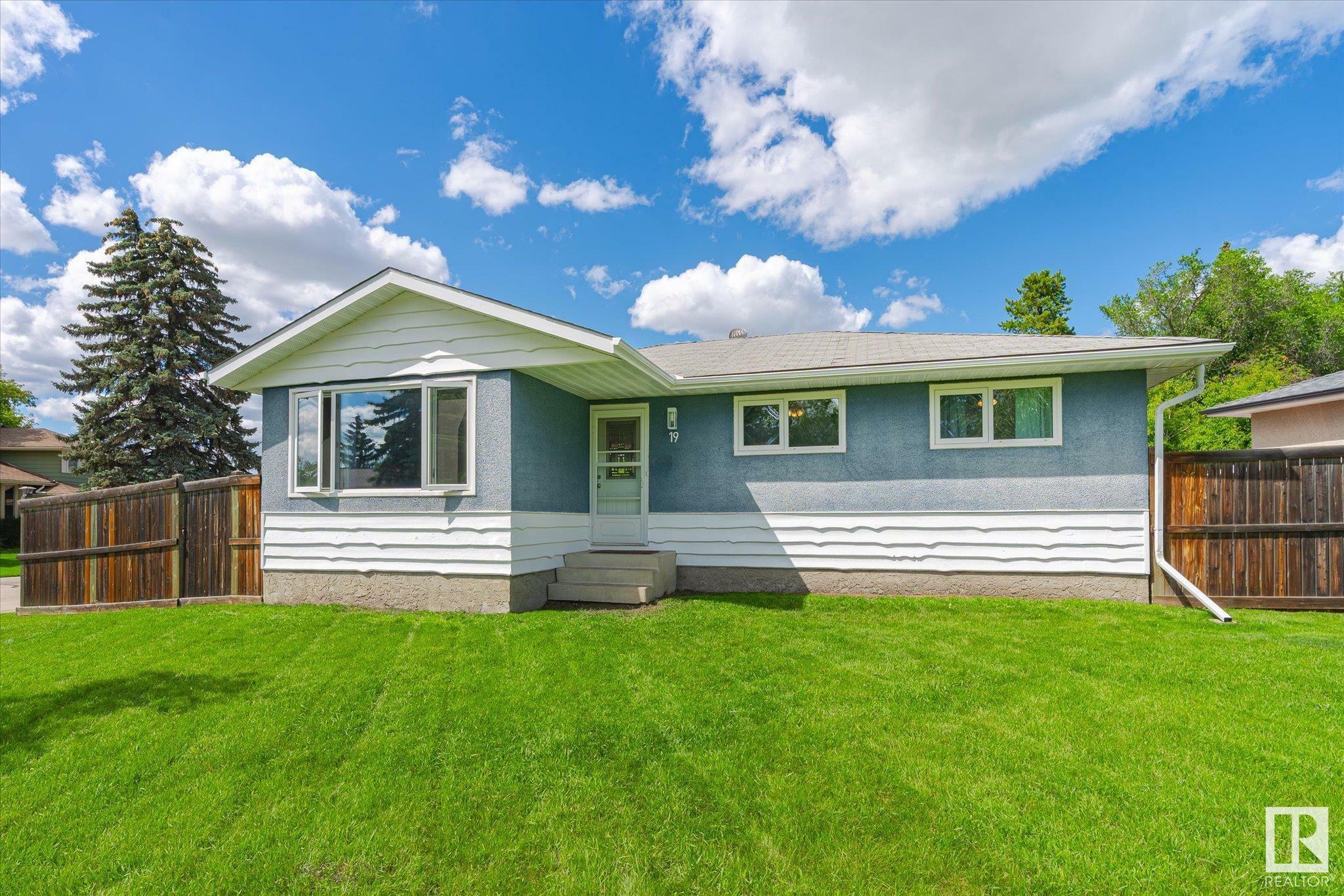 19 Garfield Crescent  Sherwood Park AB T8A 3L6 photo