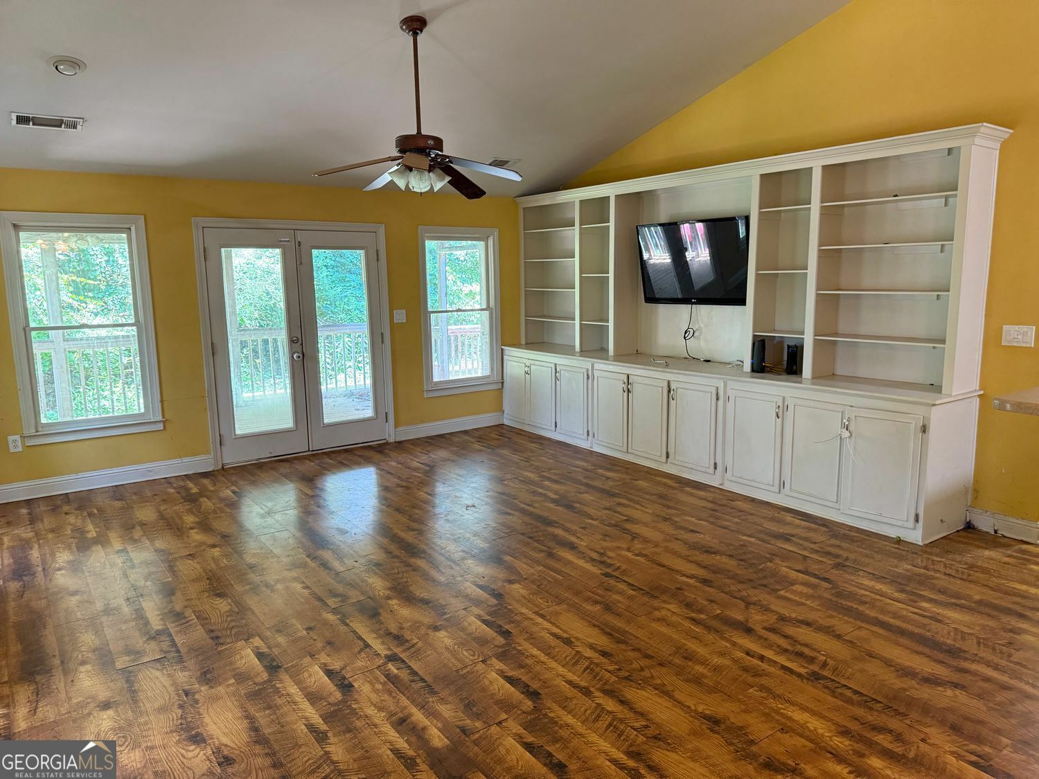 Property Photo: 85 Morning Glen Drive GA 30024