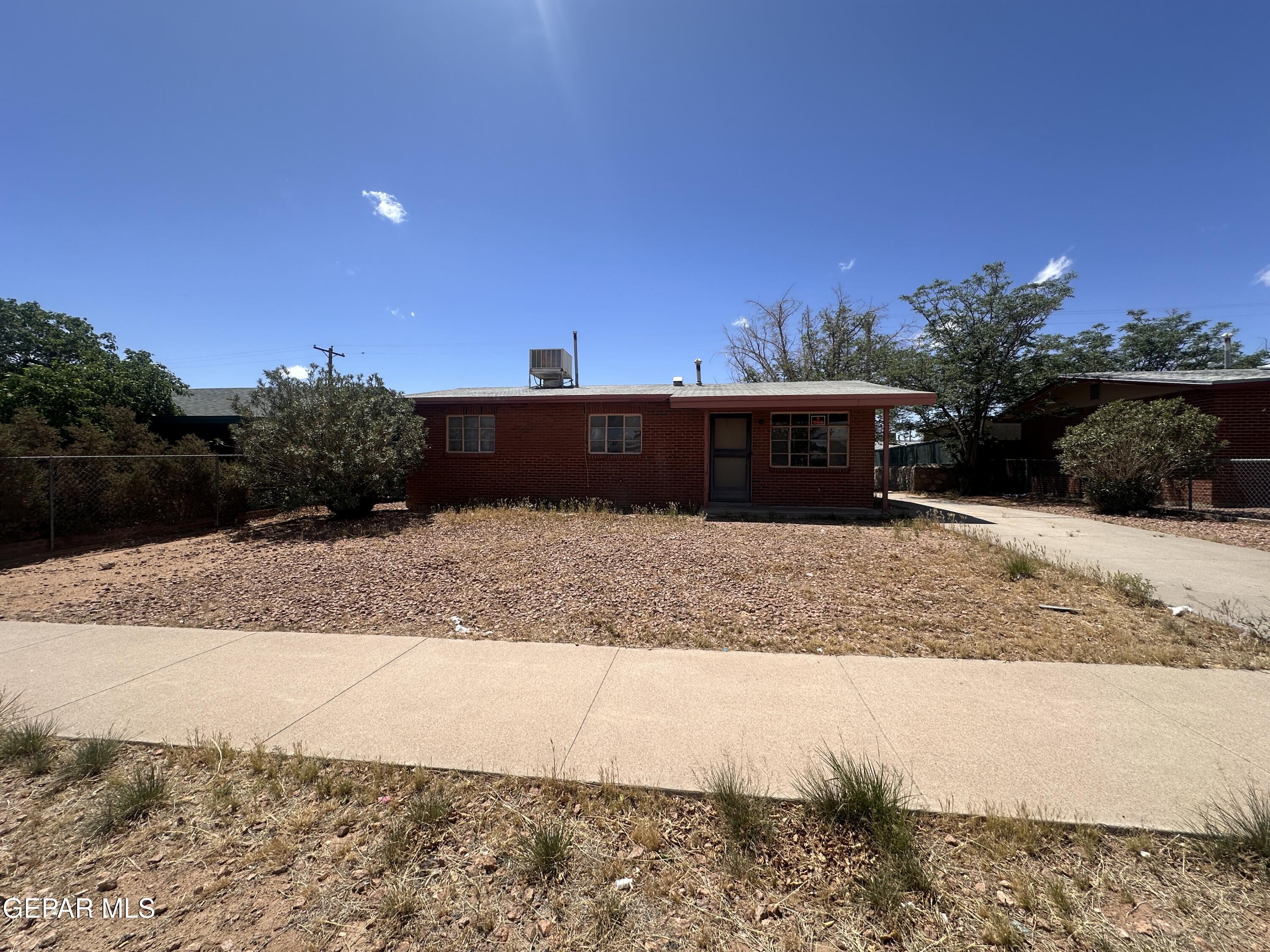 Property Photo: 5016 Debeers Drive TX 79924