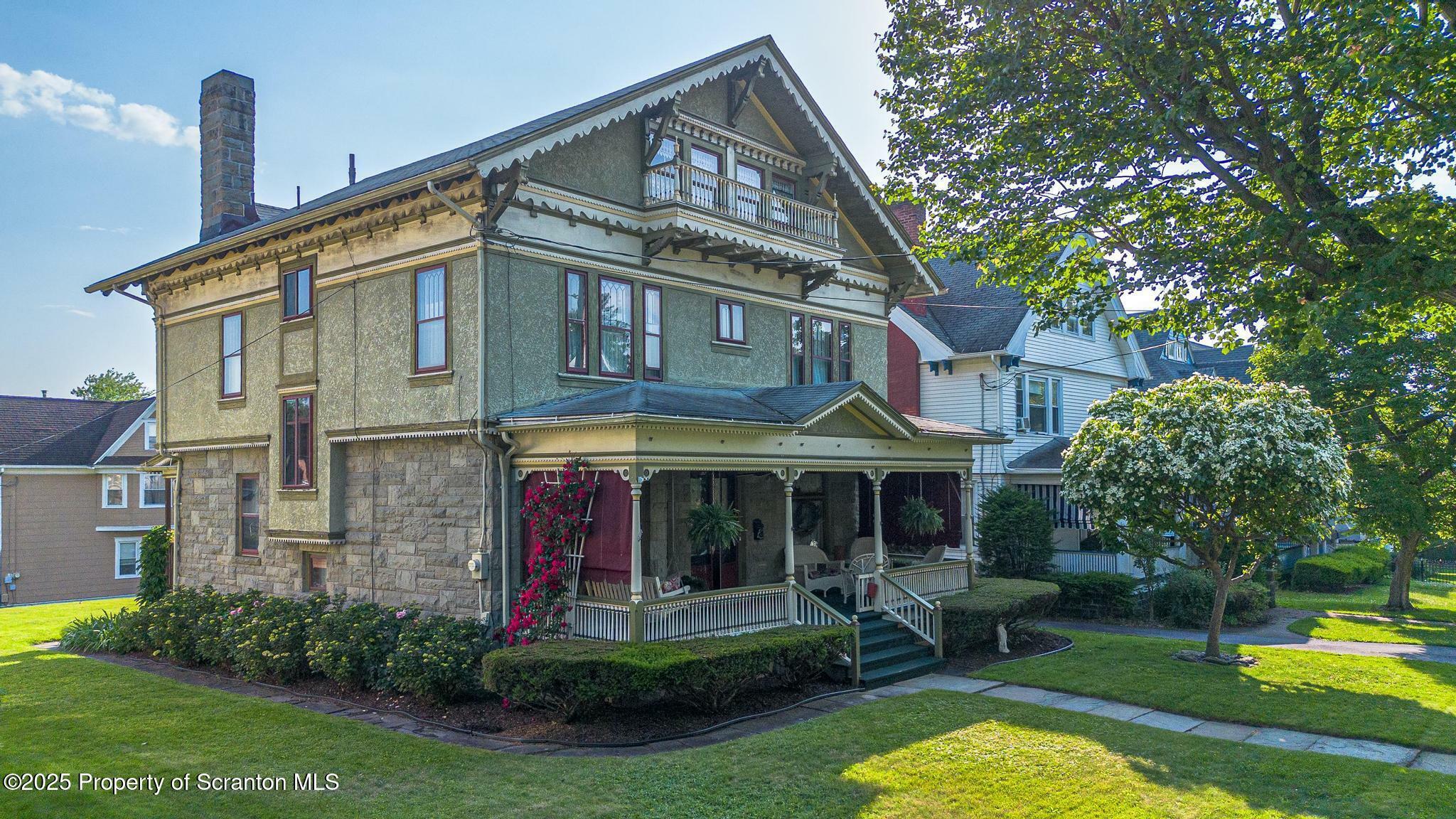 Property Photo: 1012 Sunset Street PA 18509