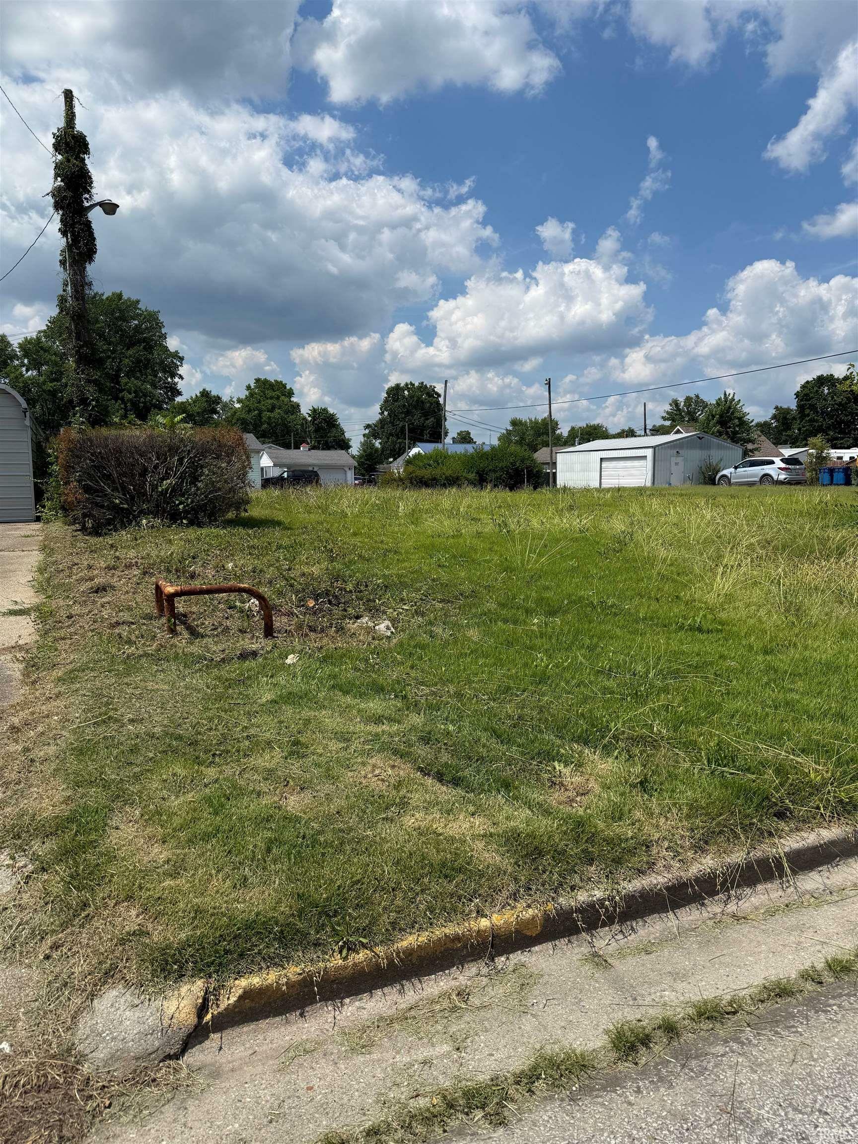 Property Photo: 1600 N 14th Street IN 47591