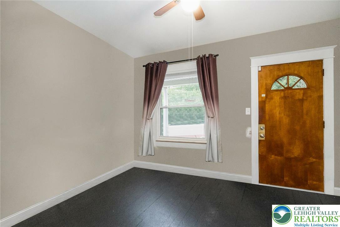 Property Photo: 537 Seitz Street PA 18042
