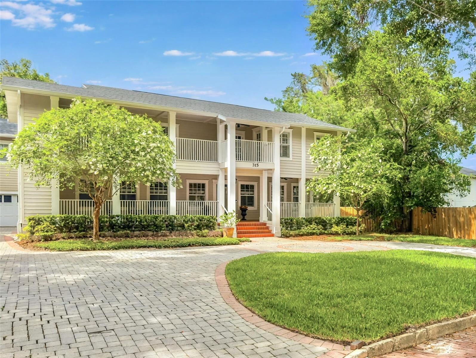 Property Photo:  315 Desoto Circle  FL 32804 