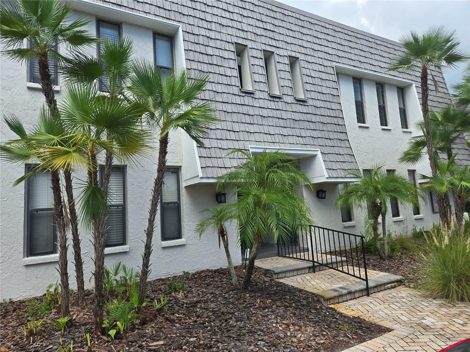 Property Photo: 702 Lyndhurst Street 822 FL 34698
