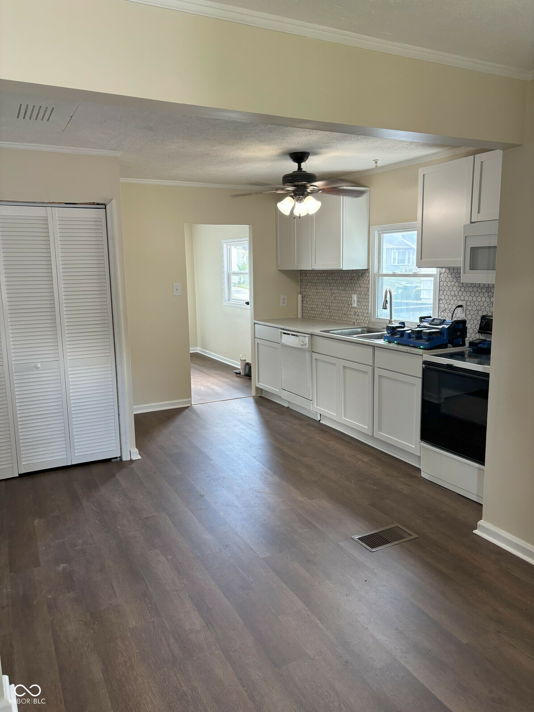 Property Photo: 424 Rodney Street IN 46112
