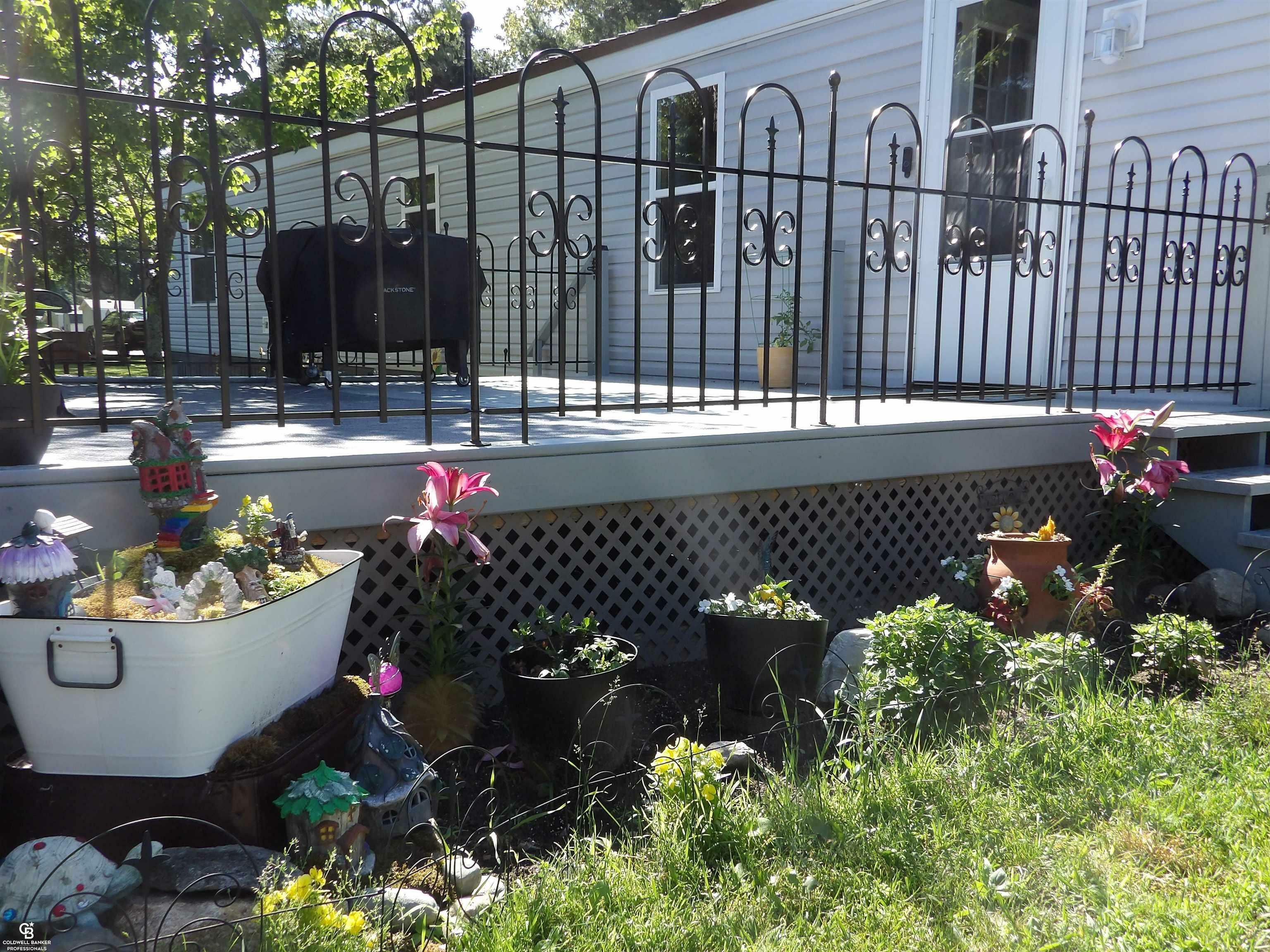 Property Photo: 5405 Shawn Street MI 48422