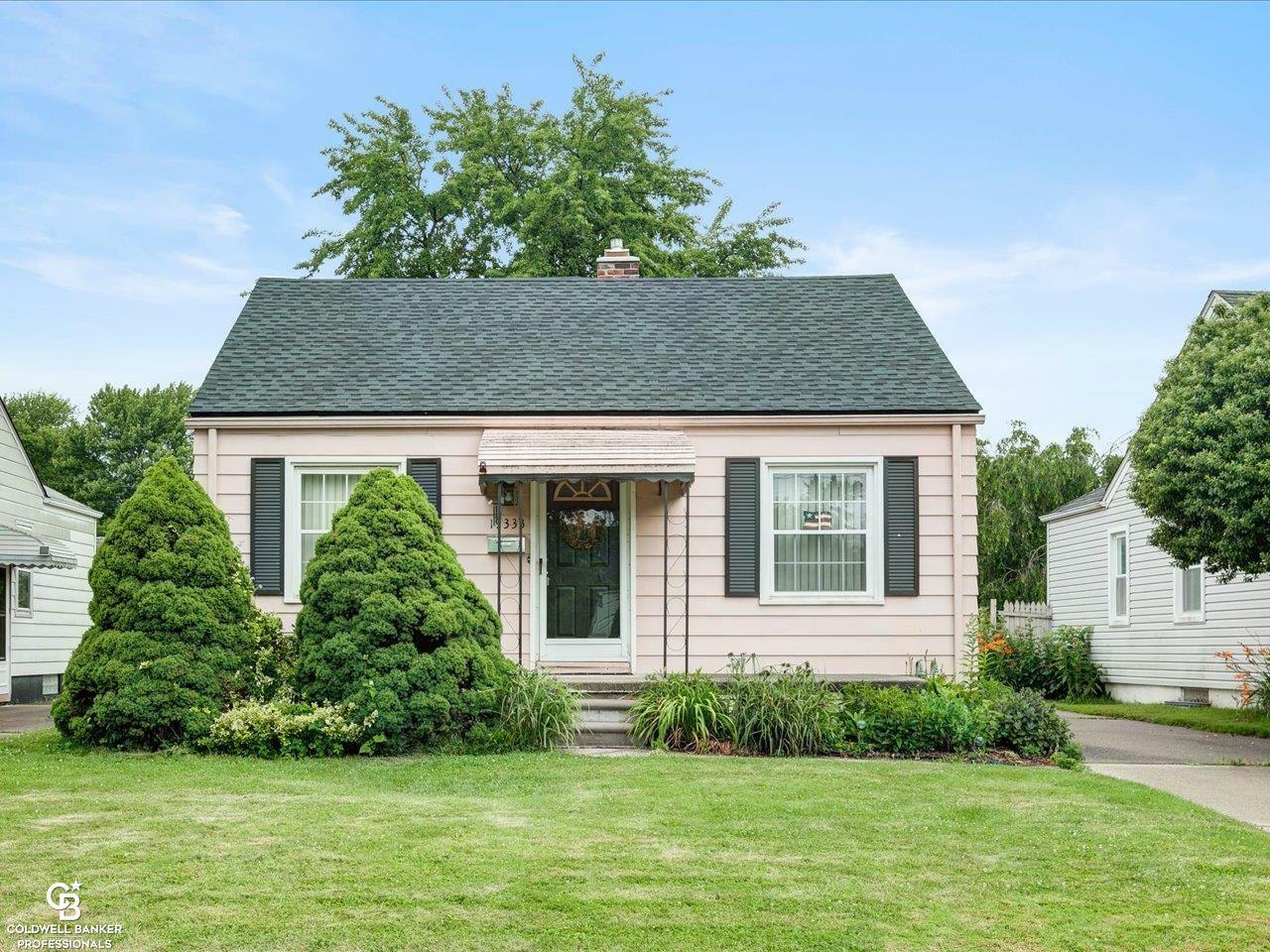 Property Photo:  19333 Woodside Street  MI 48225 