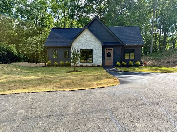 Property Photo:  919 Bauer Road  GA 30528 
