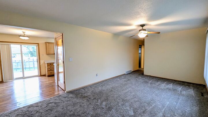 Property Photo: 2524 NW 5th St ND 58703