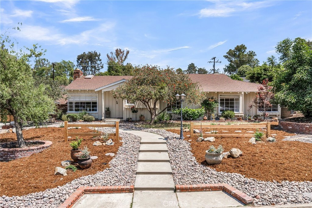 Property Photo: 15123 La Calma Drive CA 90605
