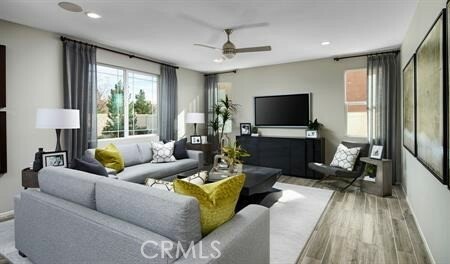 Property Photo: 291 Planter Court CA 92543