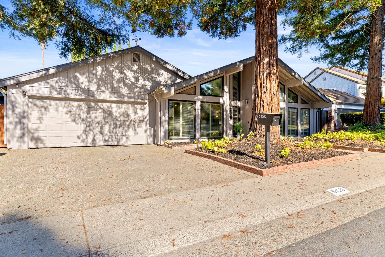 Property Photo: 5150 Sunrise Hills Drive CA 95628