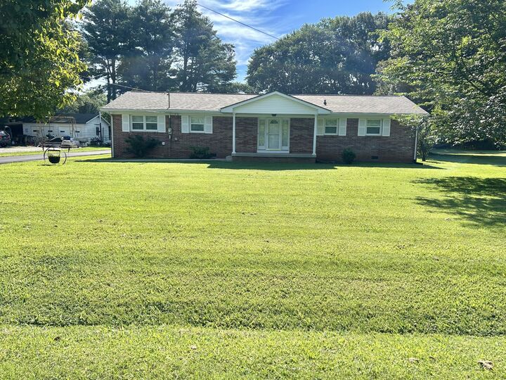 Property Photo: 119 Elkins St TN 37330