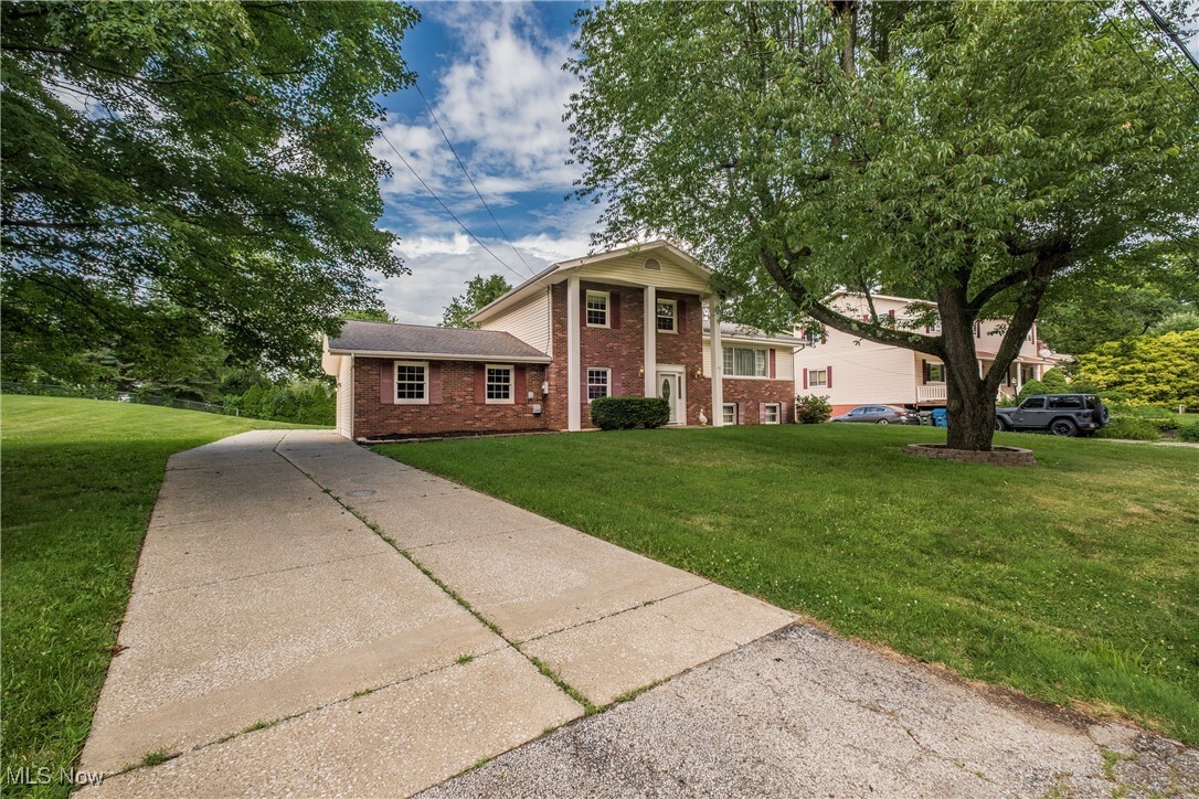 Property Photo:  399 Abbyshire Road  OH 44319 