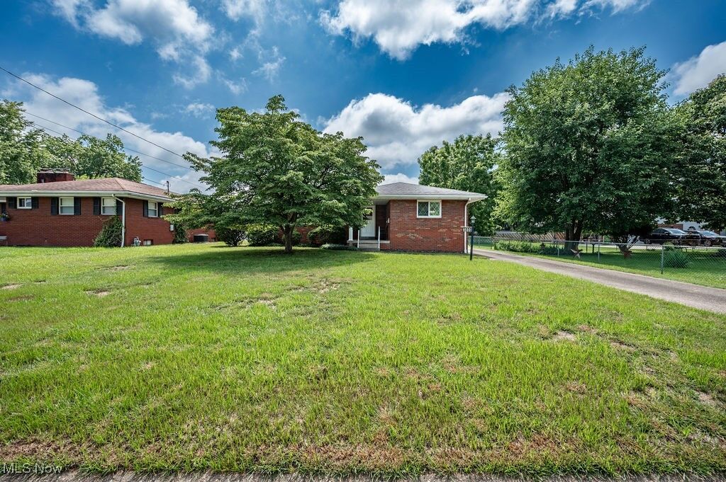 Property Photo:  3800 7th Avenue  WV 26105 