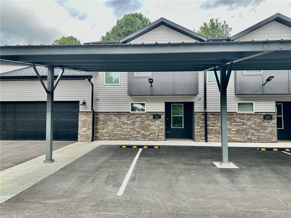 Property Photo: 911 N Rupple Road 103 AR 72704