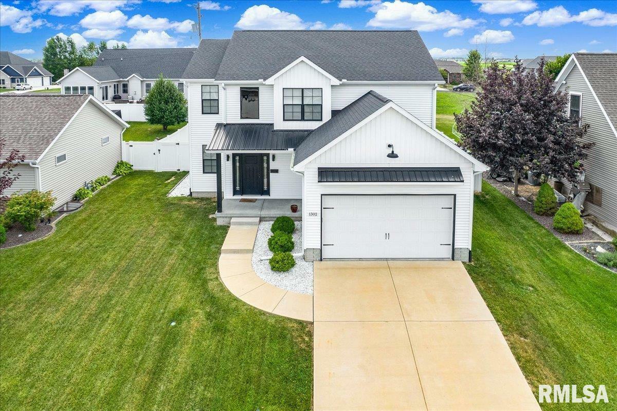 Property Photo: 1302 Hampton Road IL 61571
