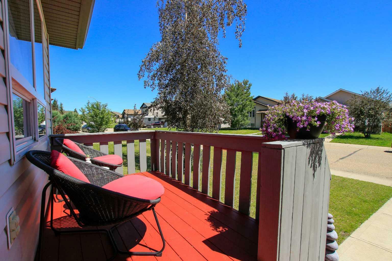 Property Photo: 21 Rolling Hills Ridge AB T0M 0J0