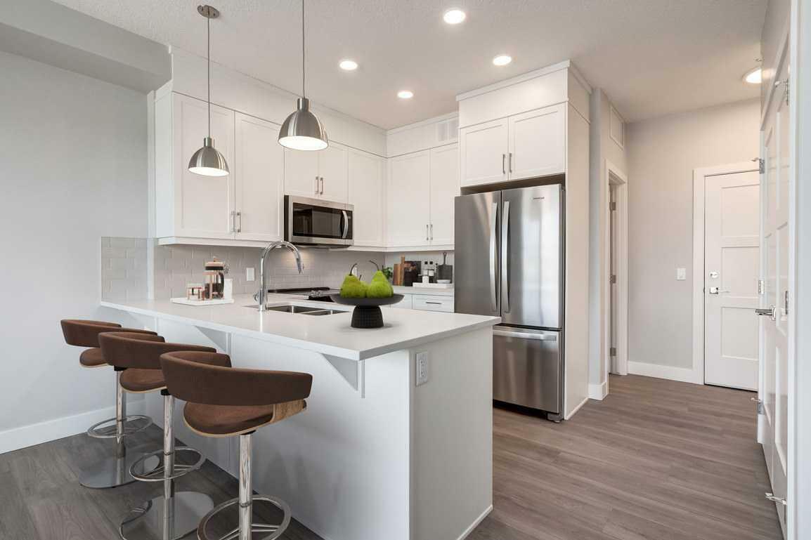 Property Photo: 2117 81 Street SW 2403 AB T3H 6H5