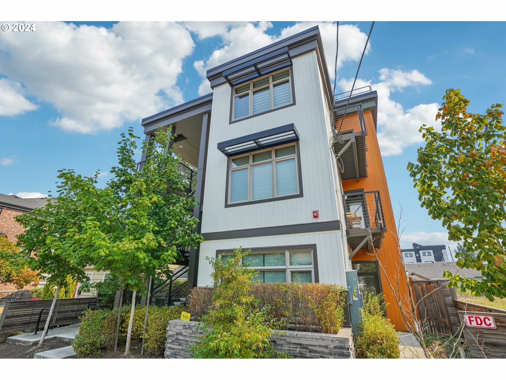 6822 N Greenwich Ave  Portland OR 97217 photo