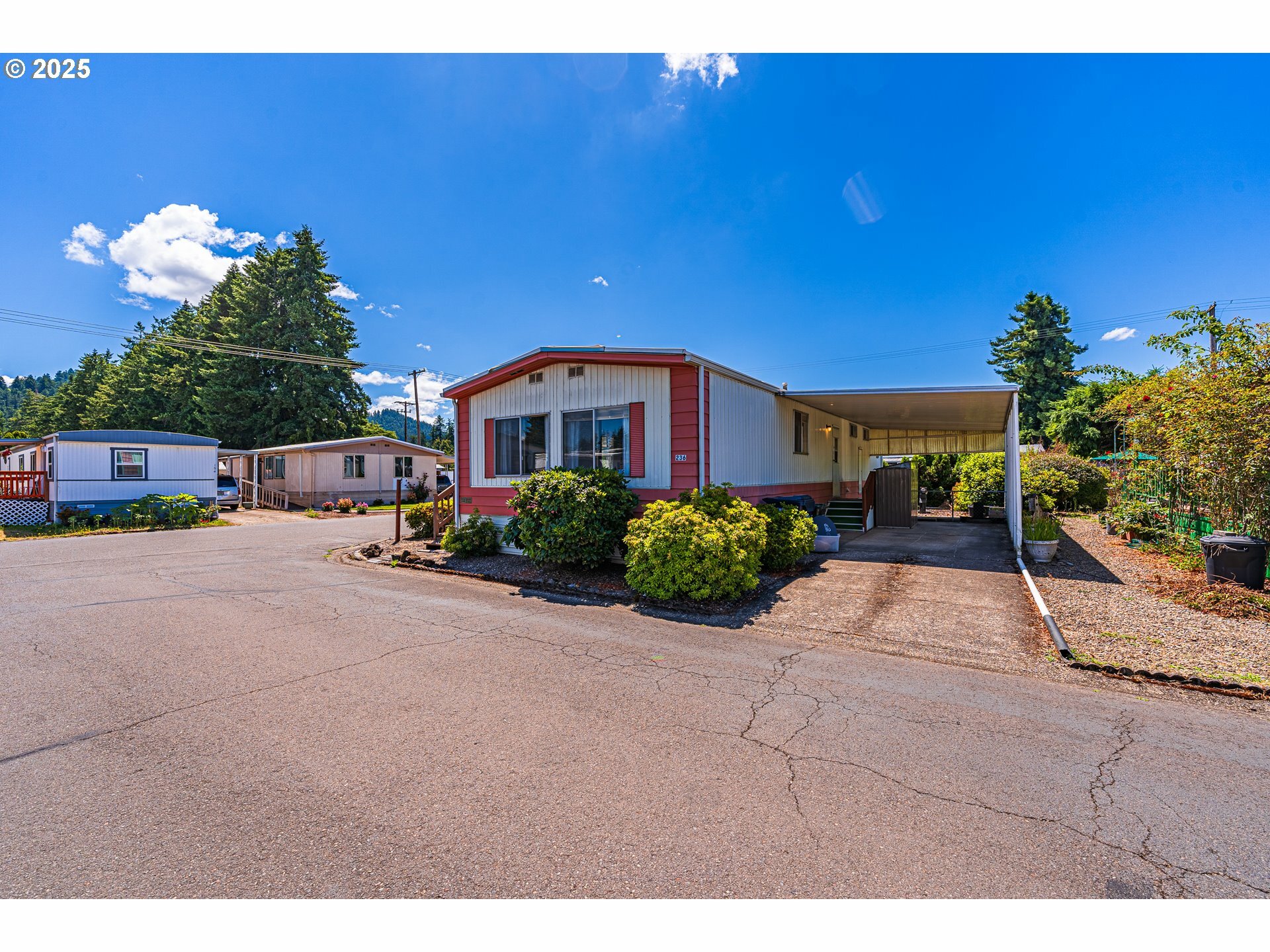 Property Photo: 5335 Main St 236 OR 97478