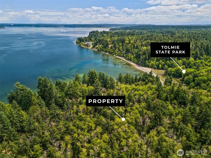 Property Photo:  7605  Sandy Point Beach Road NE  WA 98516 