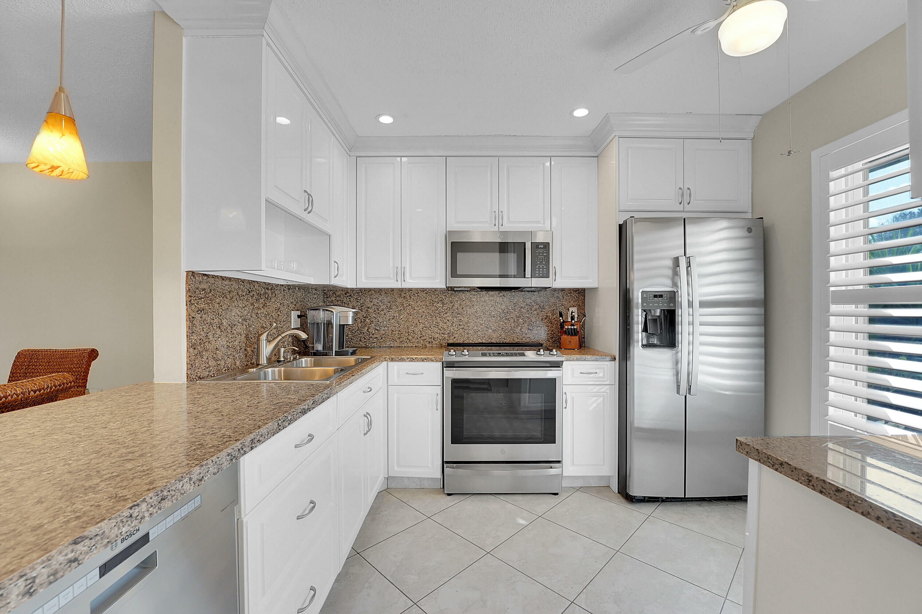 Property Photo: 626 Laconia Circle FL 33467