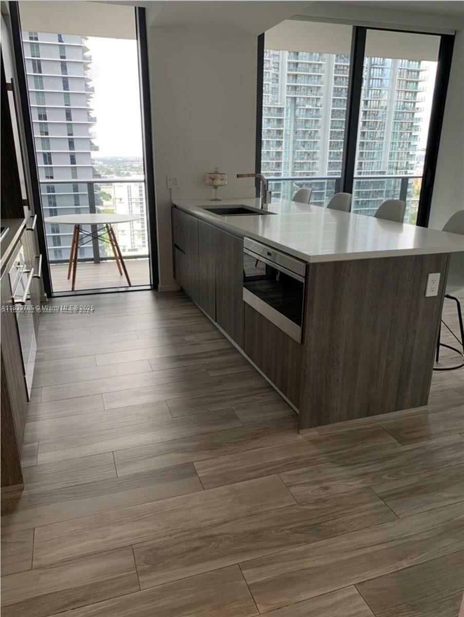 Property Photo: 801 S Miami Ave 2609 FL 33130
