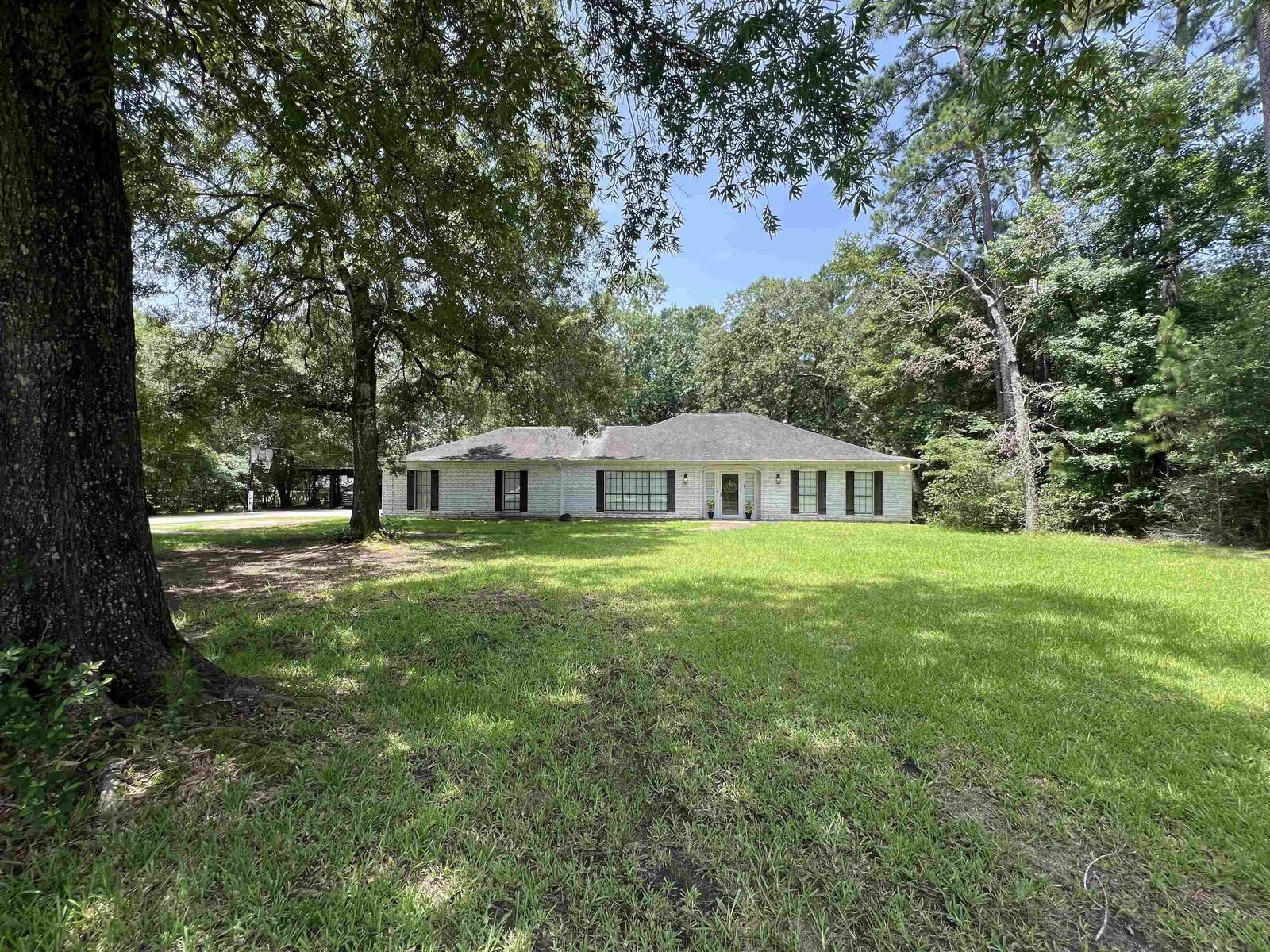 Property Photo: 425 Lawrence TX 77662