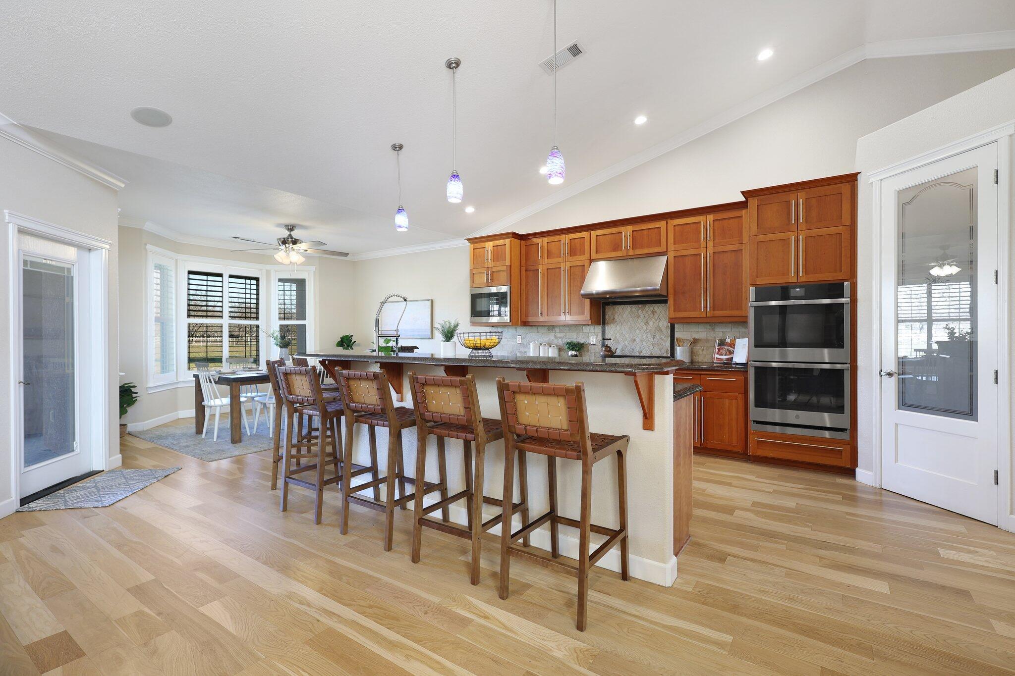 Property Photo: 3010 Mateo Court CA 96007