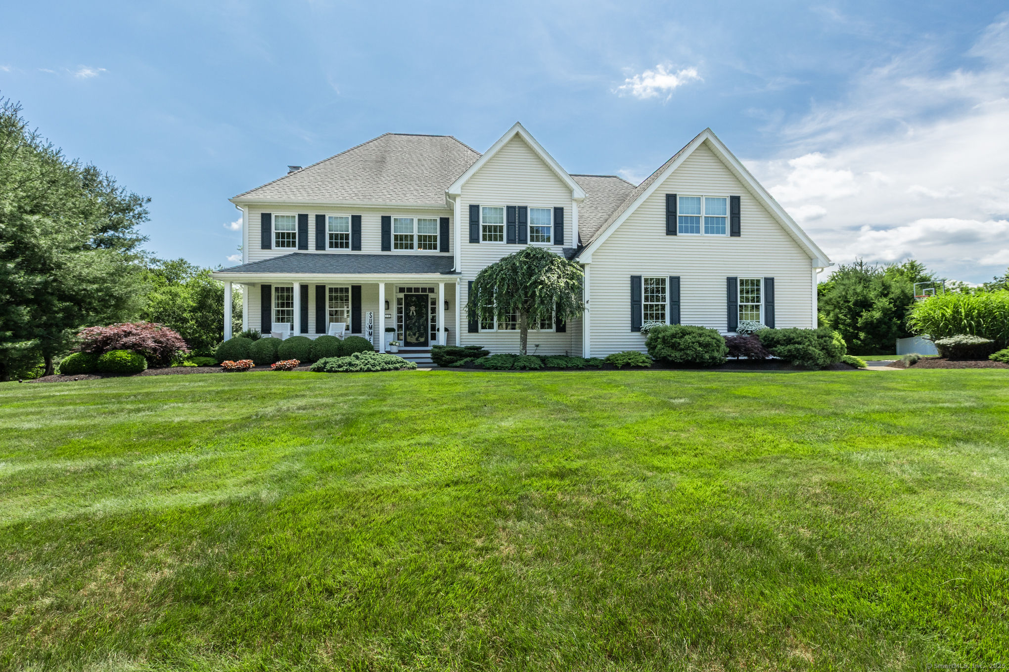 Property Photo:  21 Farmbrook Drive  CT 06084 