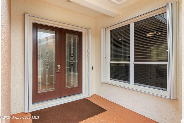 Property Photo:  172 Whaler Drive  FL 32951 