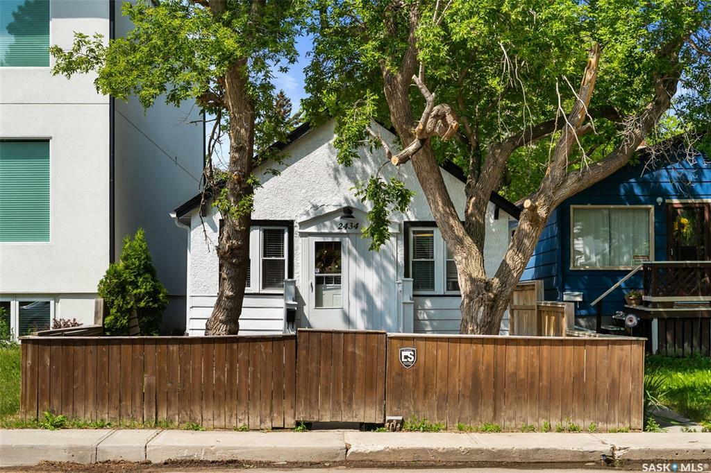 2434 McDonald Street  Regina SK S4N 2Z3 photo