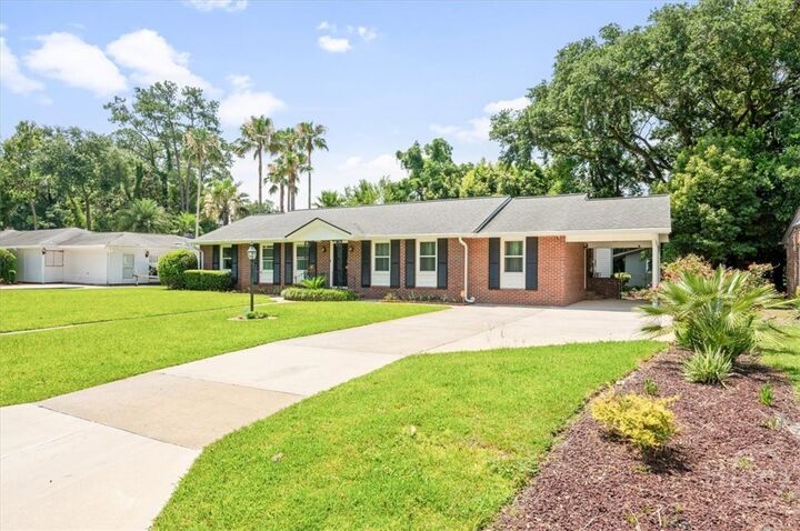 Property Photo:  1417 N Camden Circle  GA 31406 
