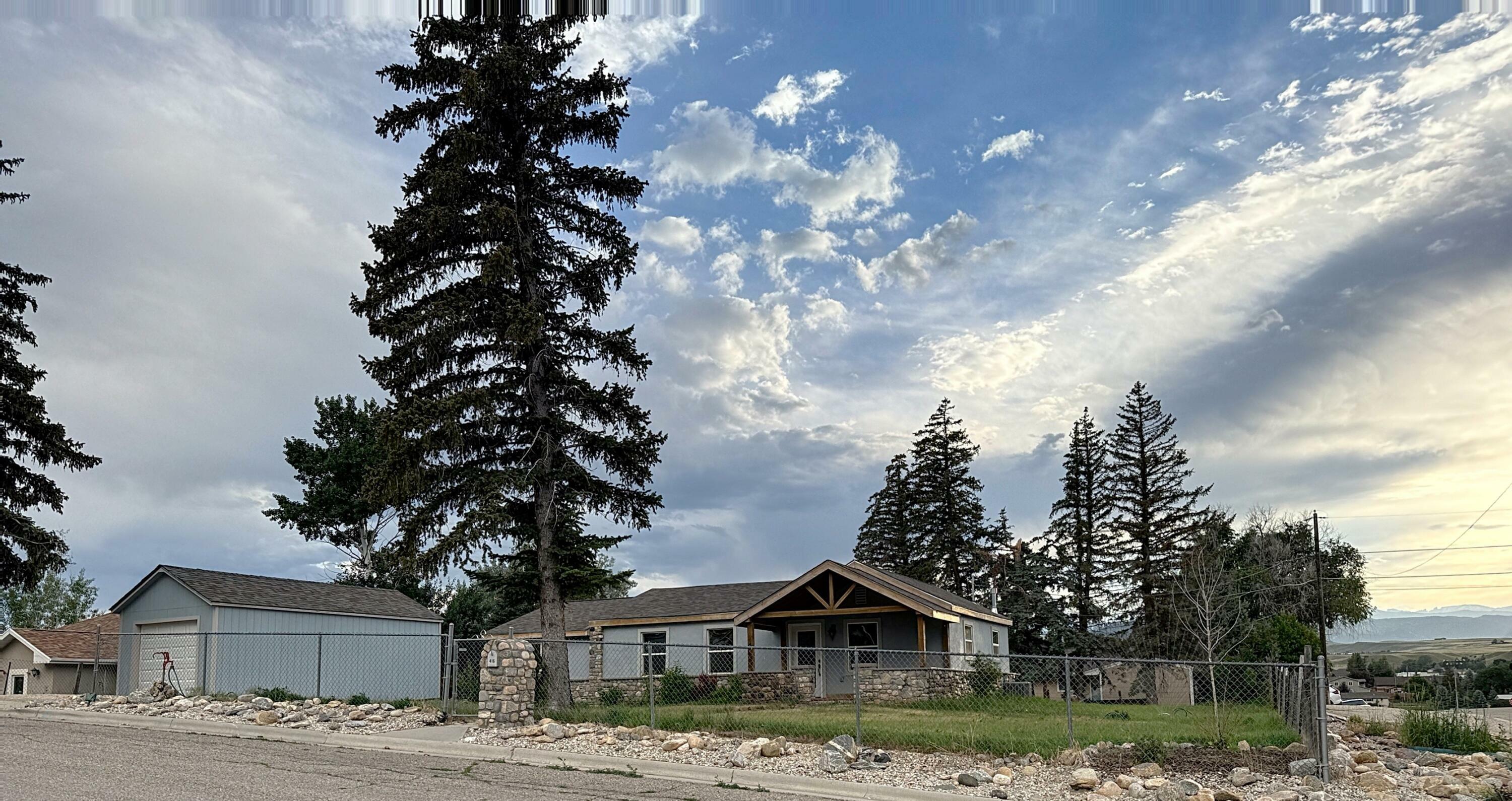 Property Photo: 416 Western Avenue WY 82834