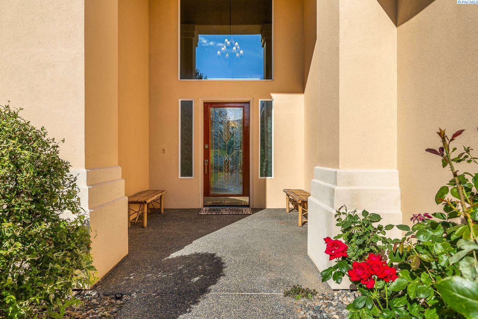 Property Photo:  2042 Morency Dr  WA 99352 