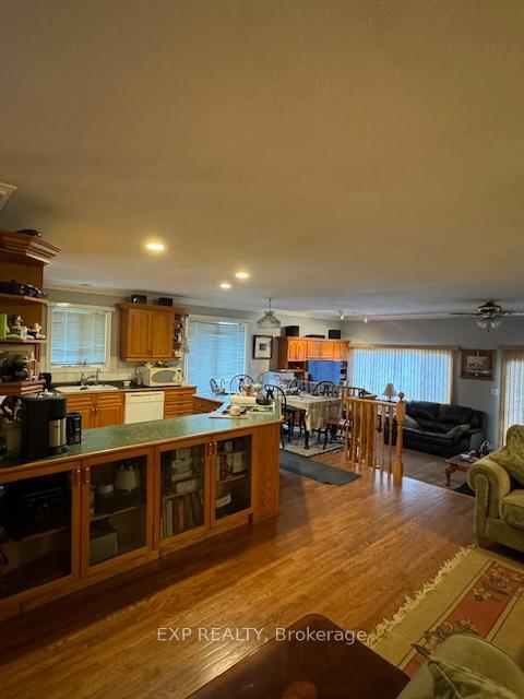 Property Photo: 680 Trailview Drive ON K9J 8P1