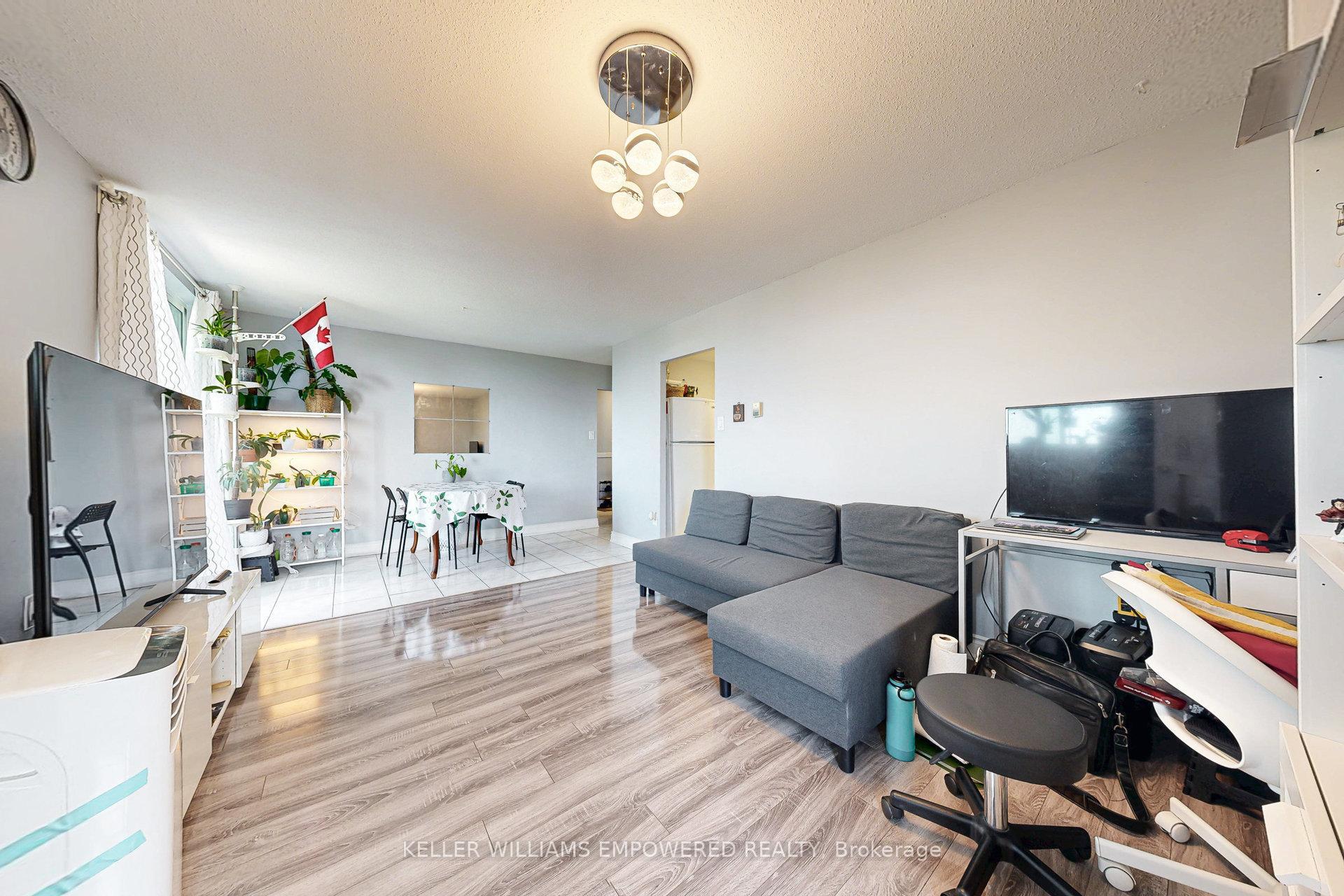 3555 Derry Road E 901  Mississauga ON L4T 1B2 photo