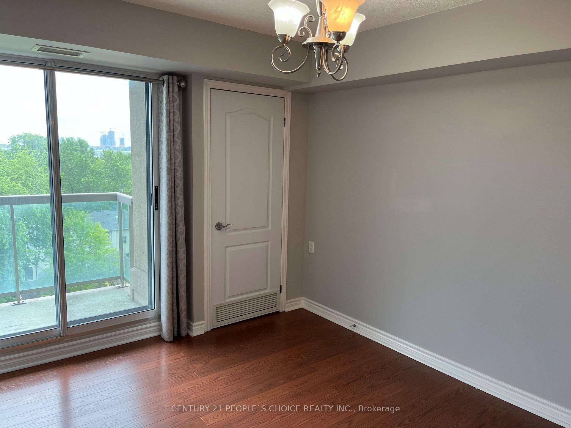 Property Photo: 935 Sheppard Avenue W 603 ON M3H 2T7