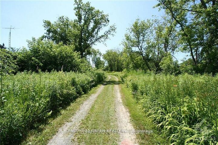 Photo de la propriété:  3500 County 11 Road  ON K0C 1H0 