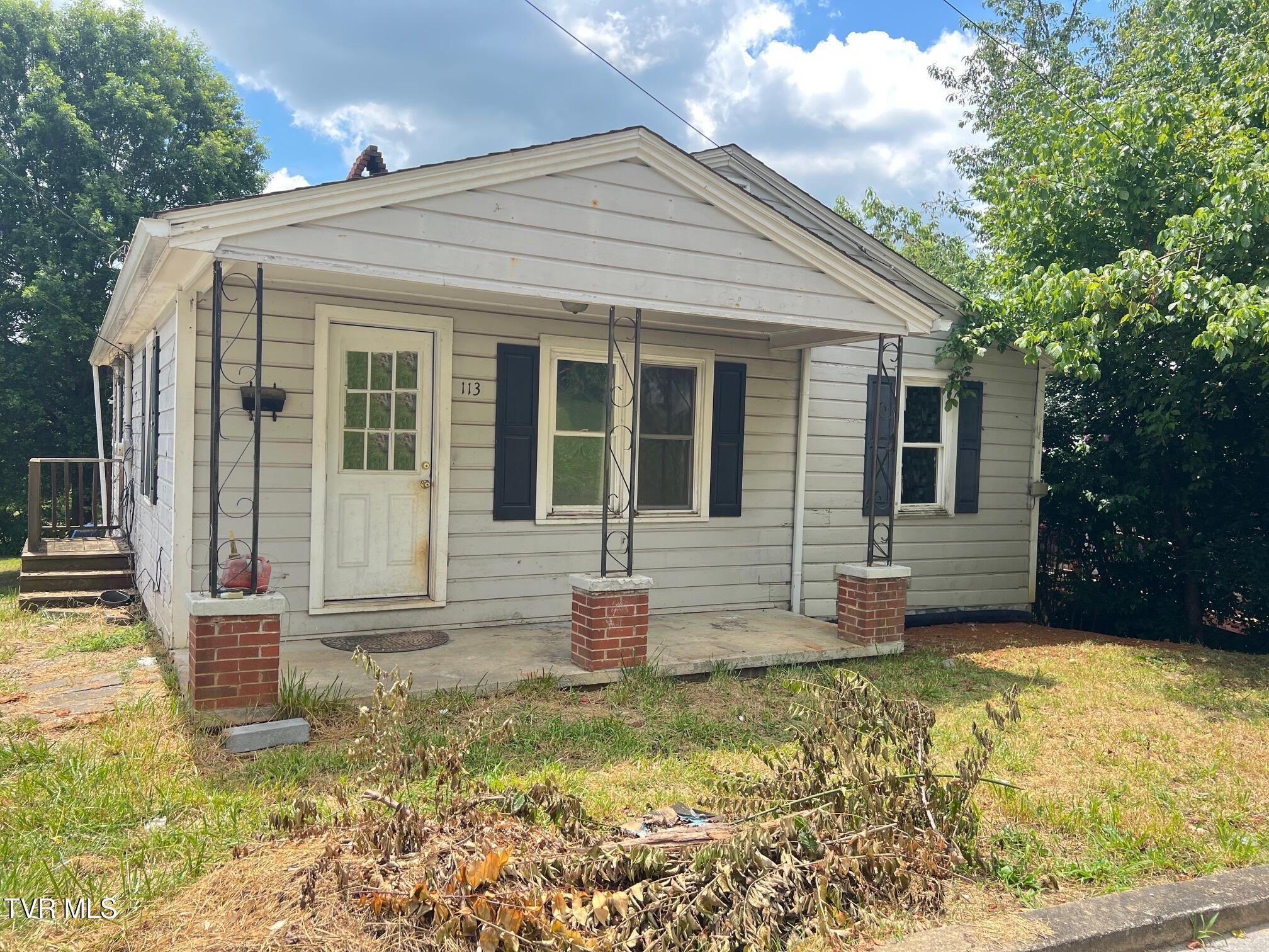 Property Photo: 113 Chapel Street TN 37743