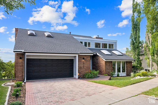 Property Photo: 2974 Oakwood Dr UT 84010