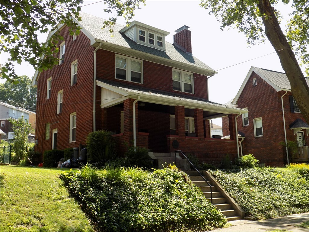 Property Photo: 437 Green St PA 15120