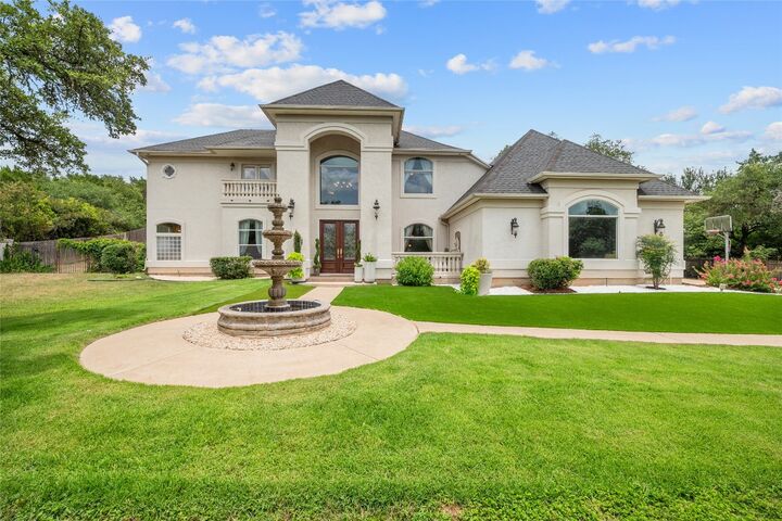 Property Photo: 10912 Centennial Trail TX 78726