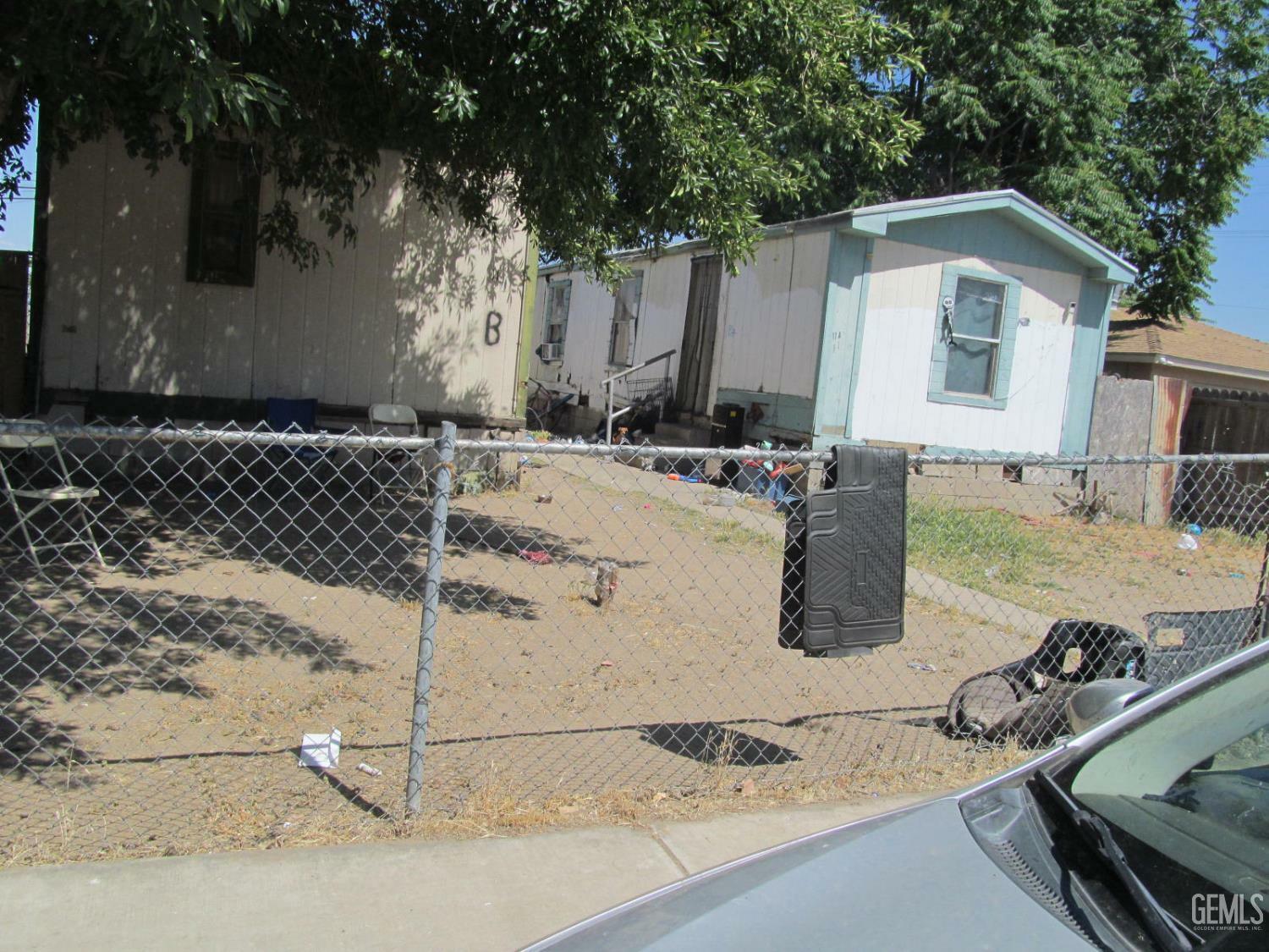 11 Augusta Street  Bakersfield CA 93307 photo