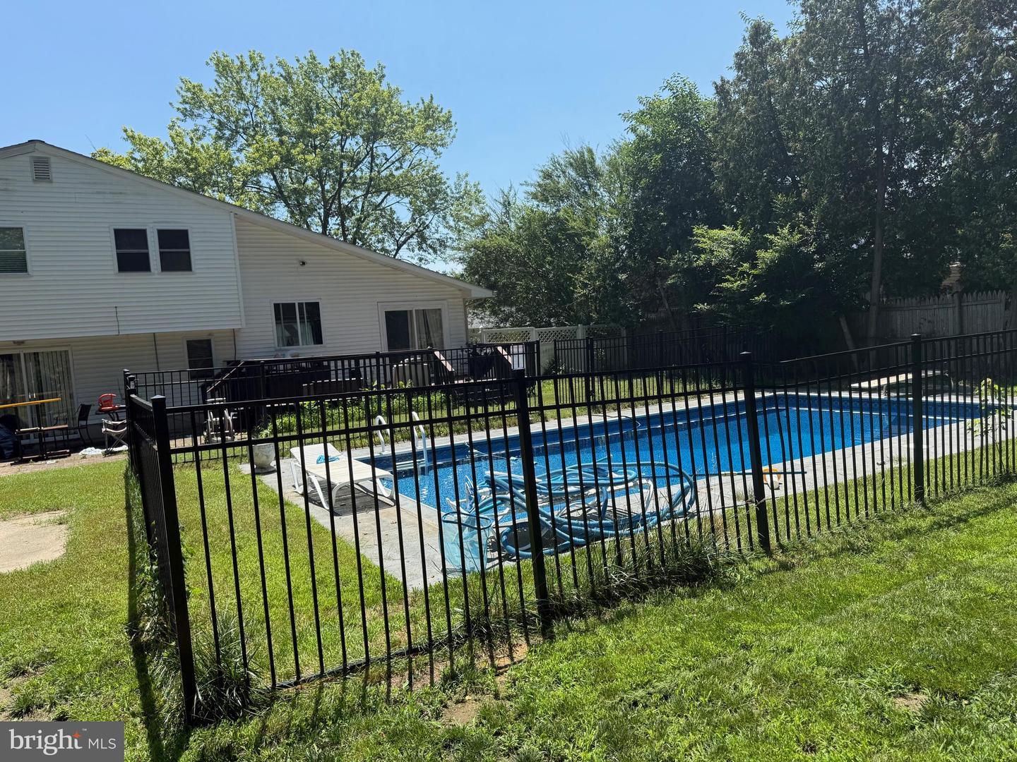 Property Photo: 641 Pasadena Drive NJ 08049
